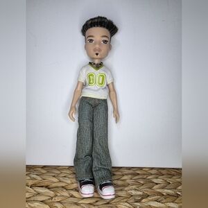 Bratz Boys Dylan Doll 2002 Jeans Shirt Shoes